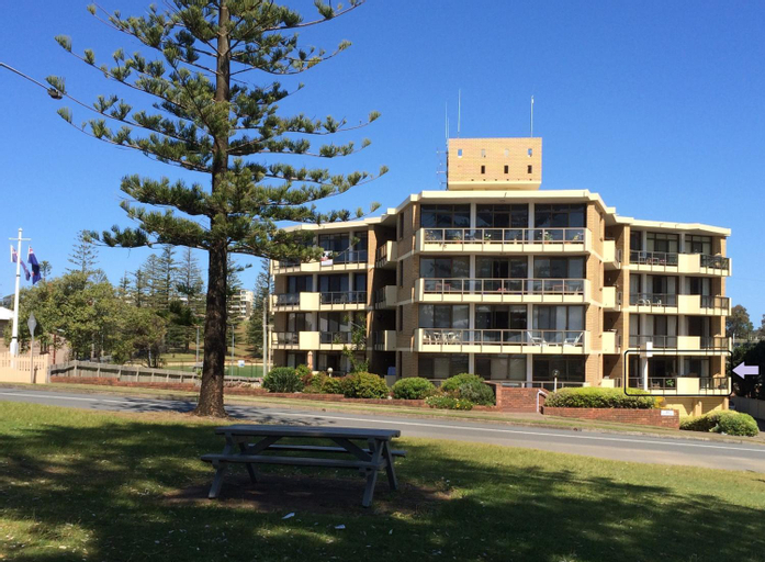 Beauty at the Beach - modern beachfront apartment, Port Macquarie-Hastings - Pt A