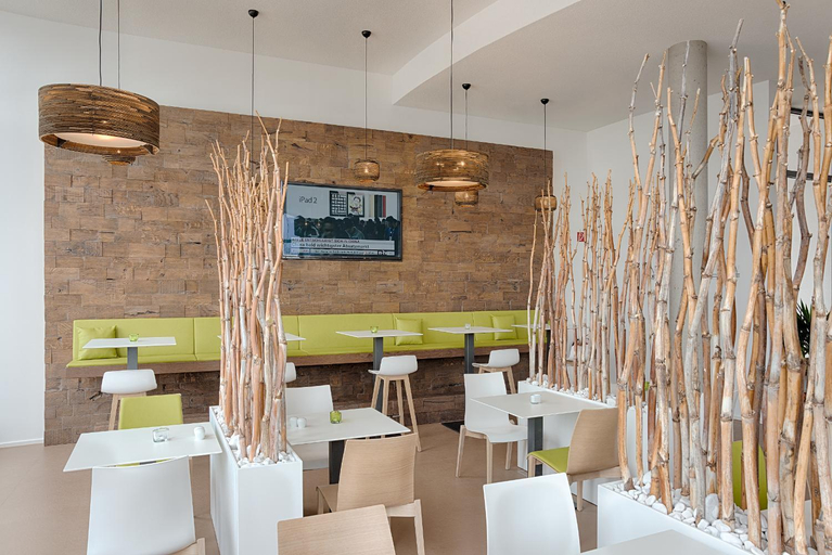 Food & Drinks 5, Mara Hotel, Ilm-Kreis