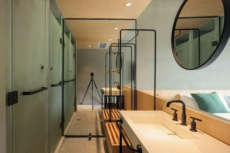 Bathroom 4, Liujia Homestay, Guilin