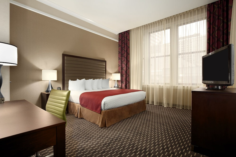 Bedroom 3, Embassy Suites by Hilton St. Louis Downtown, Saint Louis