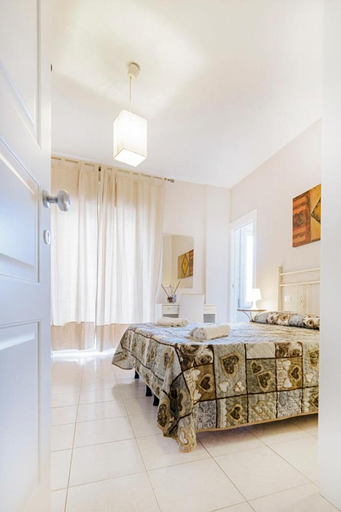 Bedroom 3, Casa Laura, Napoli