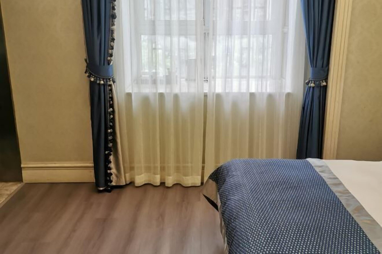 Bedroom 2, Cannes City Hotel, Luzhou
