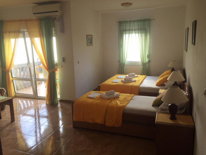 Bedroom 2, Majero Apartments