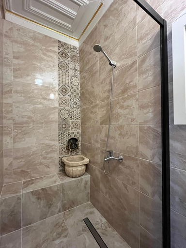 Bathroom 5, Kadıköy White House, Kadıköy