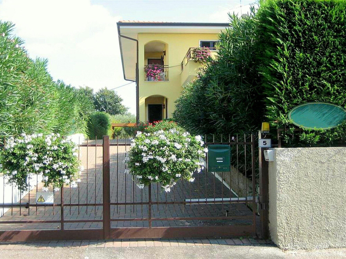 Exterior & Views 2, Residence near Lake Garda, Verona