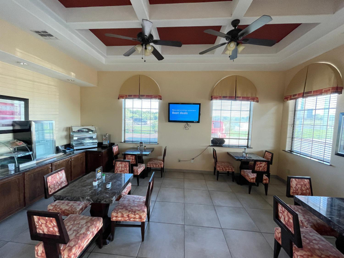 Food & Drinks 5, Sunbridge Inn & Suite Extended Stay, Atascosa