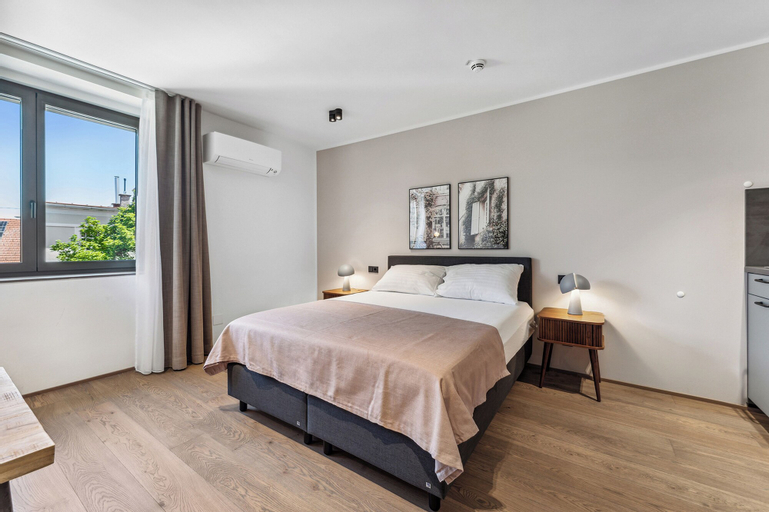 Bedroom 23