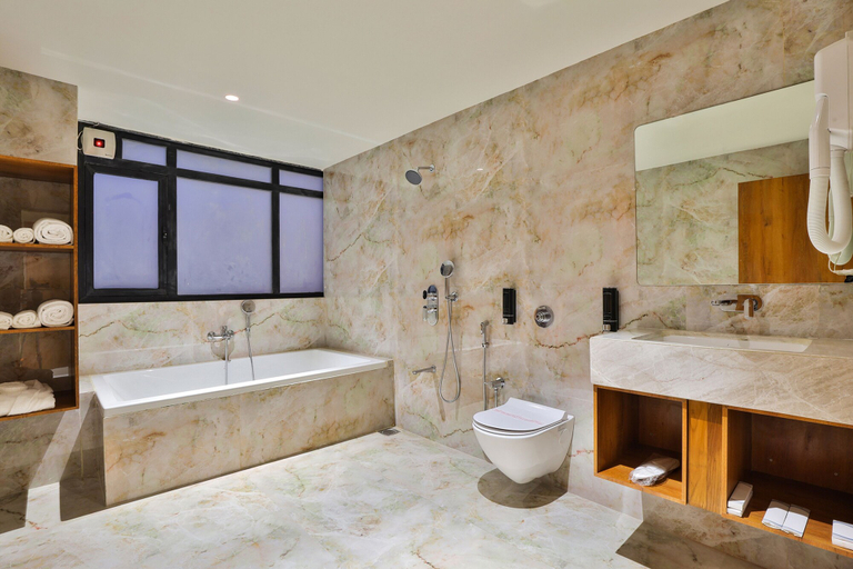 Bathroom, FabHotel Prime Empyrean, Gandhinagar