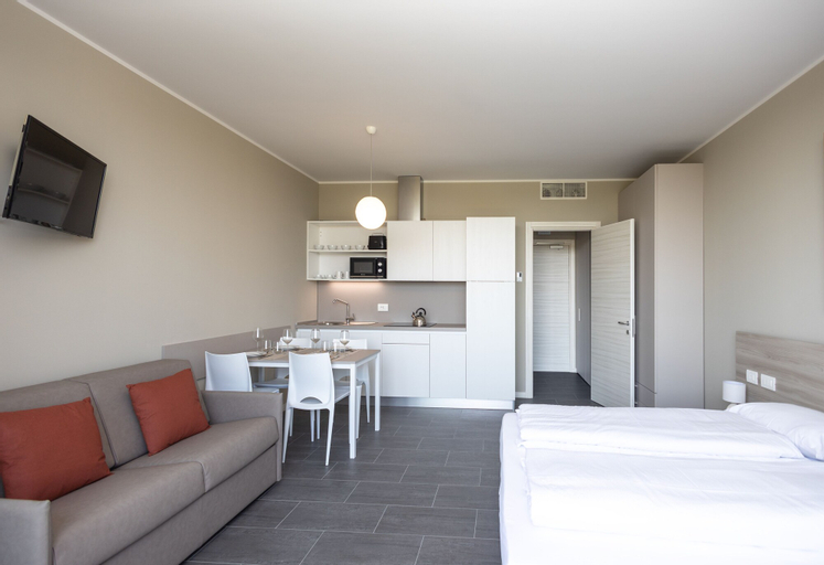 Bedroom 16