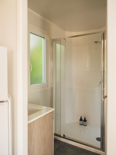 Bathroom 4, Wecamp San Sebastian, Guipúzcoa
