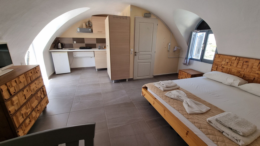 Bedroom 2, Leon Lux Apartments, South Aegean