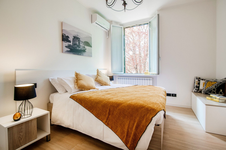 Room 5, MyHomeInComo - Promenade, Como
