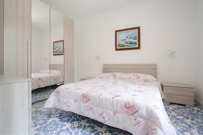 Bedroom 5, Villa Carrino, Salerno