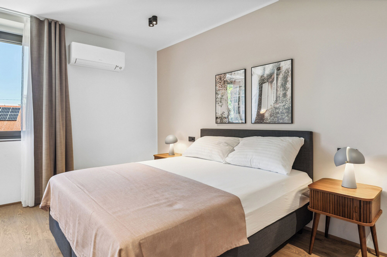 Bedroom 22