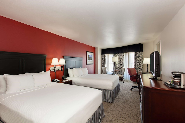 Bedroom 2, President Abraham Lincoln Springfield a DoubleTree by Hilton, Sangamon