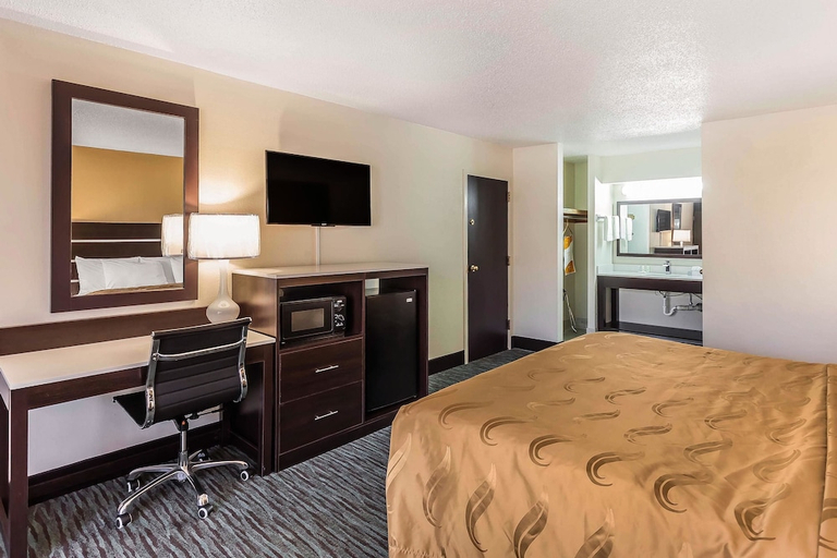 Bedroom 3, Quality Inn South Boston - Danville East, Halifax