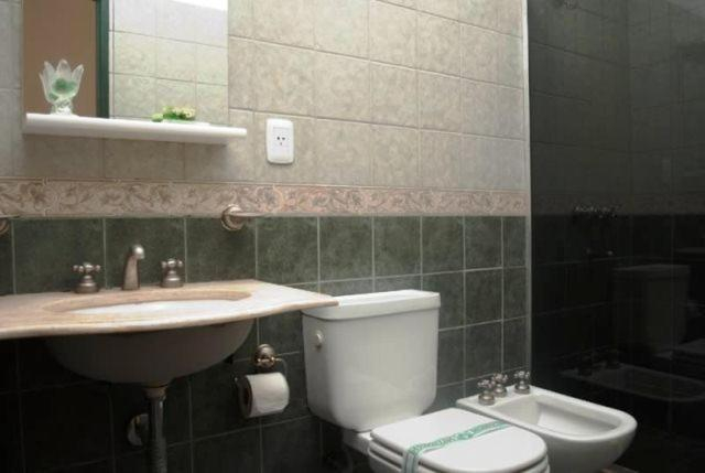 Bathroom, Finca La Media Luna, Valle Fértil
