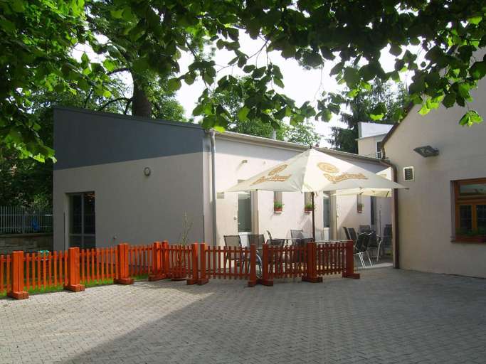 Others 3, Penzion a CafeRestaurant U lavky, Chrudim