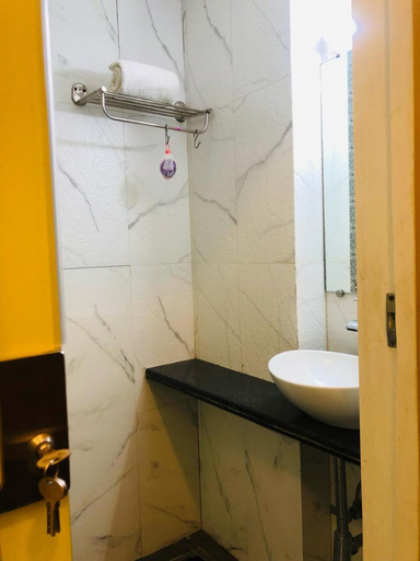 Bathroom 4, New Seven Hills By Glitz Hotels, Mumbai Suburban