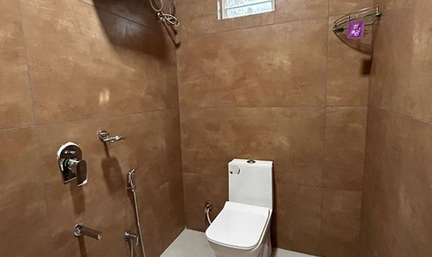 Bathroom 2, FabHotel Prime Anika Suites, Hyderabad