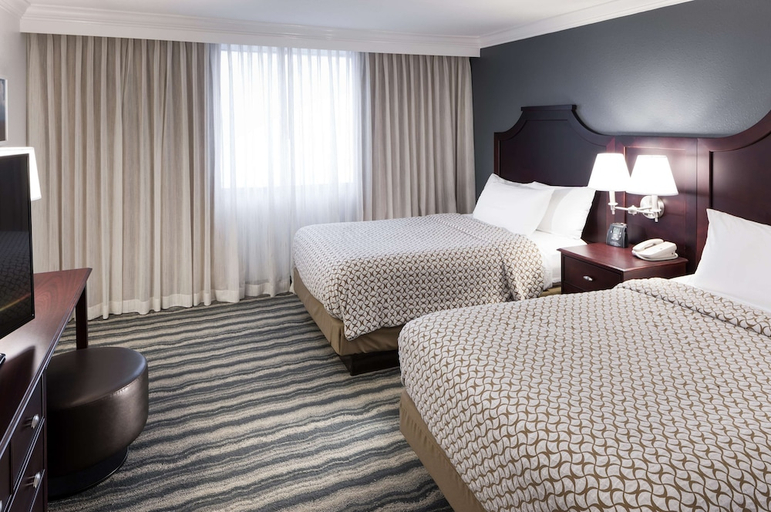 Bedroom 3, Embassy Suites By Hilton Tampa Brandon, Hillsborough