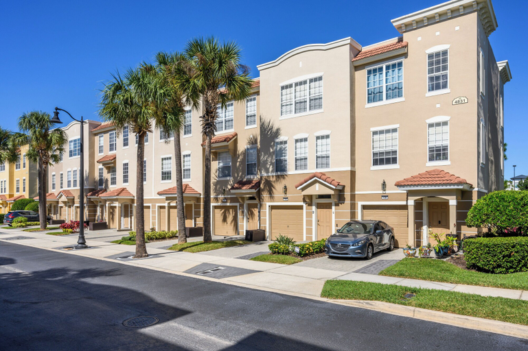 Exterior & Views 2, Epic Universe Beautiful Vacation Townhome - 4031, Orange