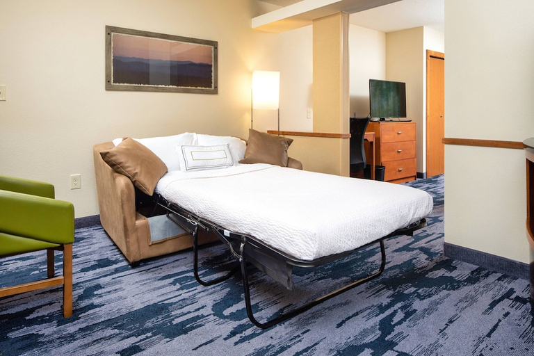 Bedroom 4, Fairfield Inn & Suites South Boston, Halifax
