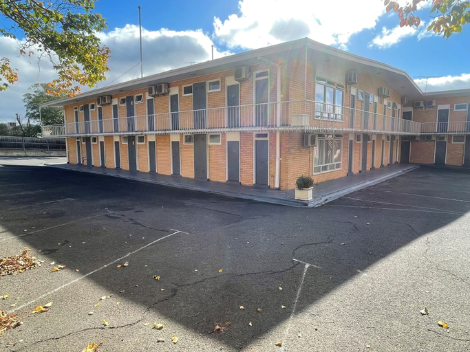 Exterior & Views 2, Kingsway Motel Geelong, Newtown