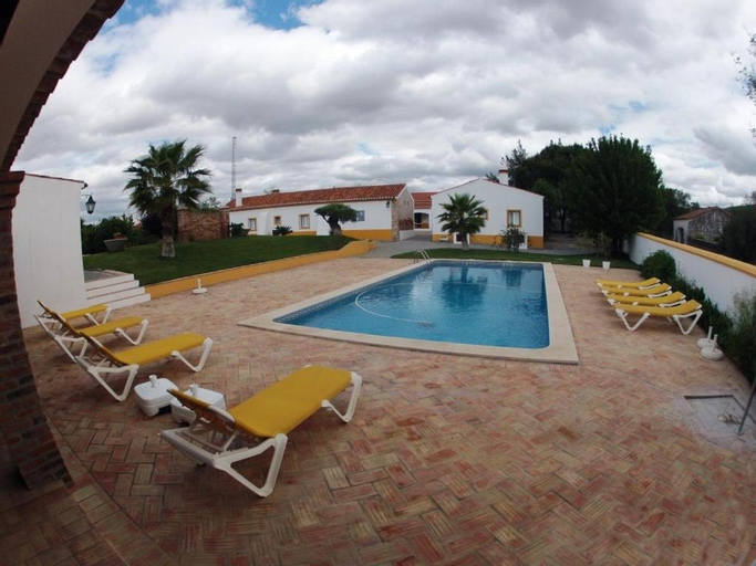 Others 3, Outeiro Da Vila - Casas De Campo, Serpa
