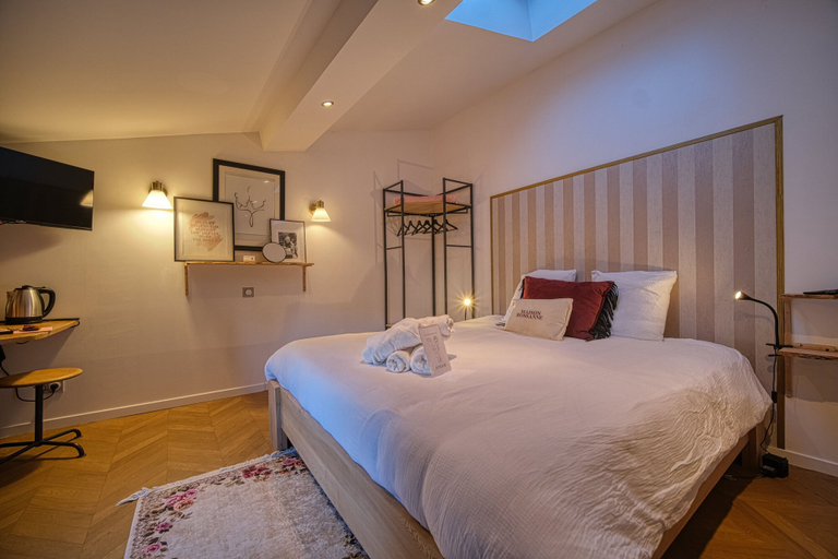 Bedroom 2, Maison Bossanne, Drôme