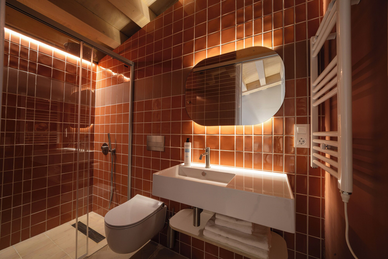Bathroom, Apartamentos Vilafamés Antic Palau, Castellón