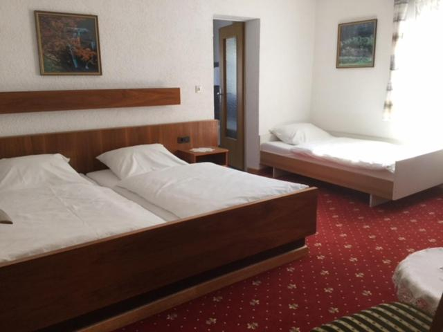 Bedroom 4, Hotel Cafe Post, Rheingau-Taunus-Kreis