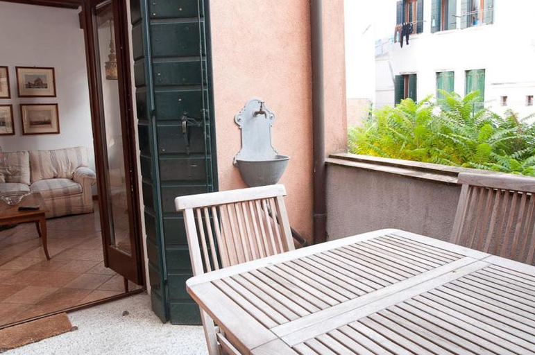 Others 4, Venice Salute Apartments, Venezia