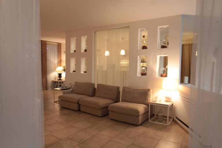 Public Area 3, Relais in Contrada, Foggia