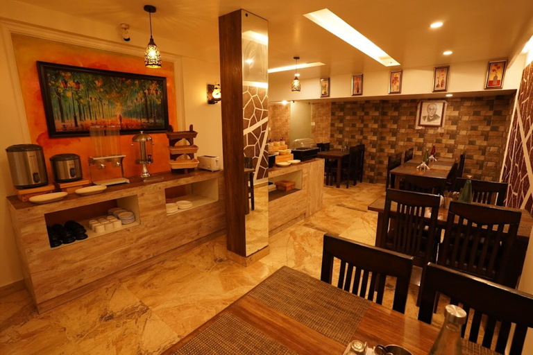 Food & Drinks, Goroomgo La Hilla Vista Mussoorie, Dehradun