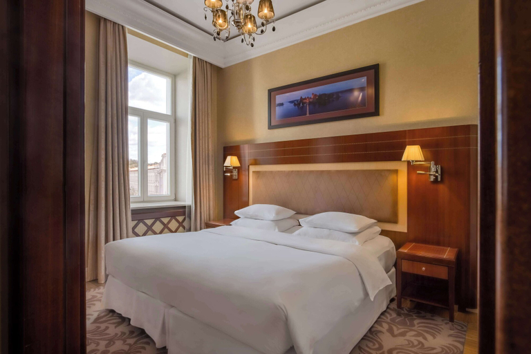 Bedroom 4, Grand Hotel Vilnius, Curio Collection by Hilton, Vilniaus