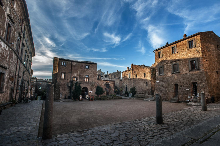 Exterior 11