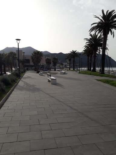 Others 4, Riva Beach House, Genova