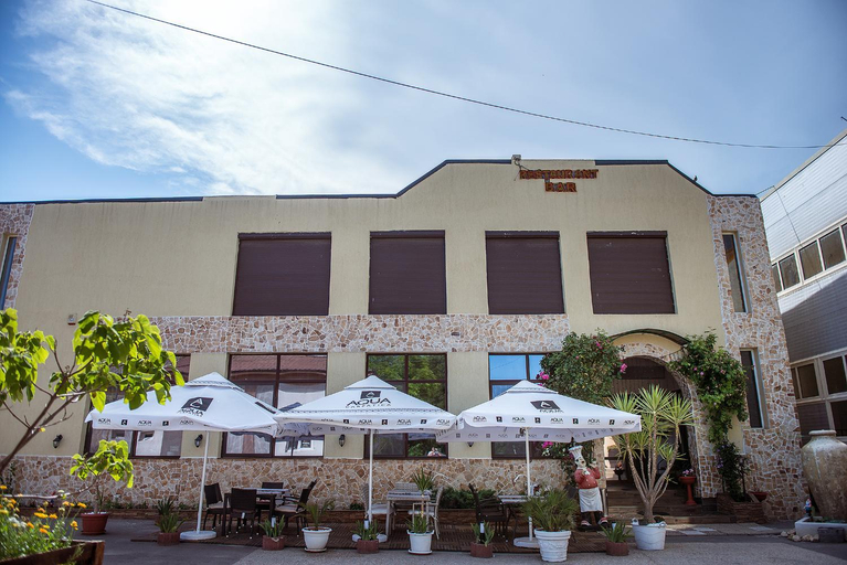 Food & Drinks 5, COMPLEX Alutus -Camere de inchiriat, Mangalia