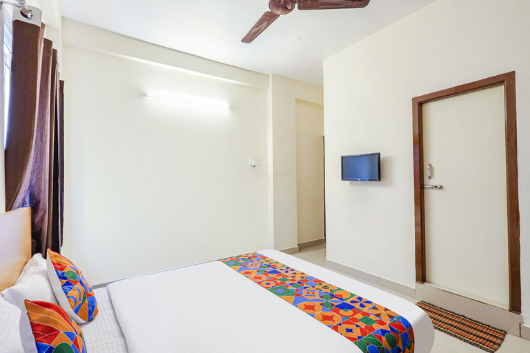 Bedroom 3, FabHotel Tristar Residency, Kancheepuram