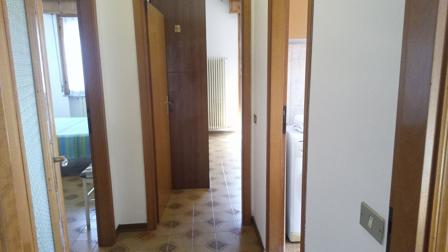 Others 5, Casa Luciano, Rimini