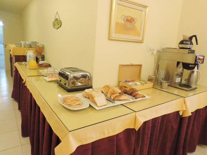 Food & Drinks 5, Hotel Galicia, Rawson