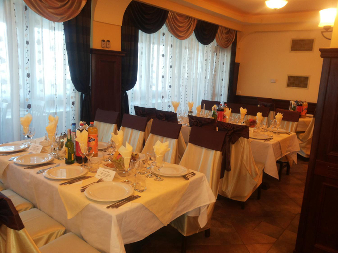 Food & Drinks 5, Pensiunea Vranis, Campulung Moldovenesc