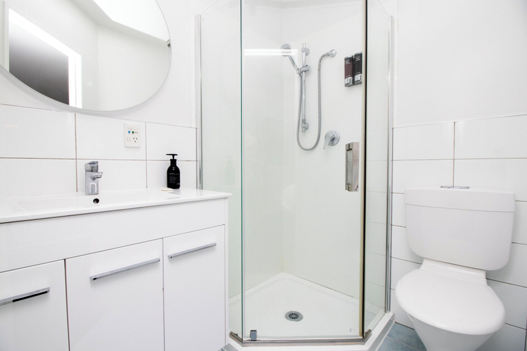Bathroom 3, The Haven Newmarket Suites, Waitakere