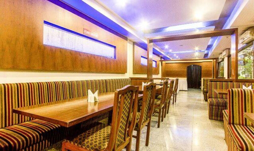 Food & Drinks 4, FabHotel Prime Rapid Lakme Executive, Pune