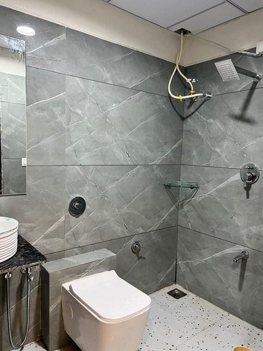 Bathroom, Hotel Best Elegence , Gandhinagar