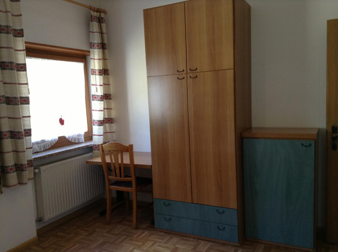 Bedroom 2, Verda Val, Trento