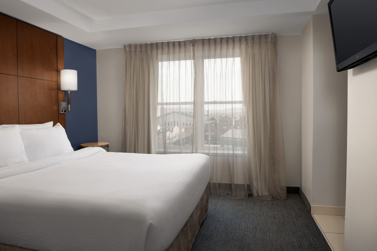 Bedroom 4, Residence Inn by Marriott Syracuse Downtown at Armory Square, Onondaga