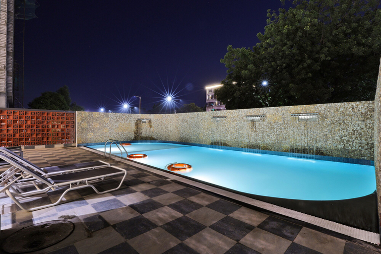 Sport & Beauty, FabHotel Prime Empyrean, Gandhinagar