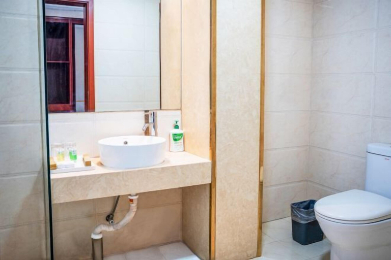 Bathroom 4, Shangcheng Business Hotel, Bayin'gholin Mongol